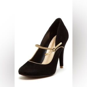 Rockport suede pumps
